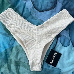Skatie NWT mandi bottom! SOLD OUT ONLINE